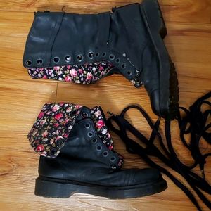 Doc Martens Black floral boots